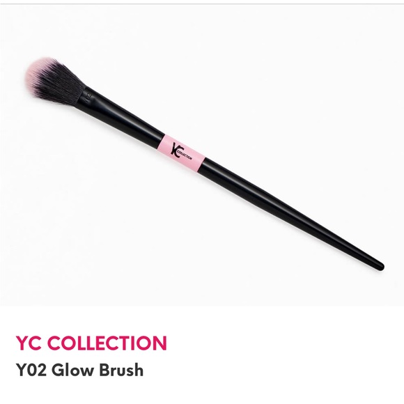 NIB Y02 Glow Brush, highlighter brush - Picture 1 of 3